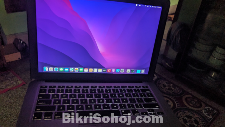 Apple Macbook Air